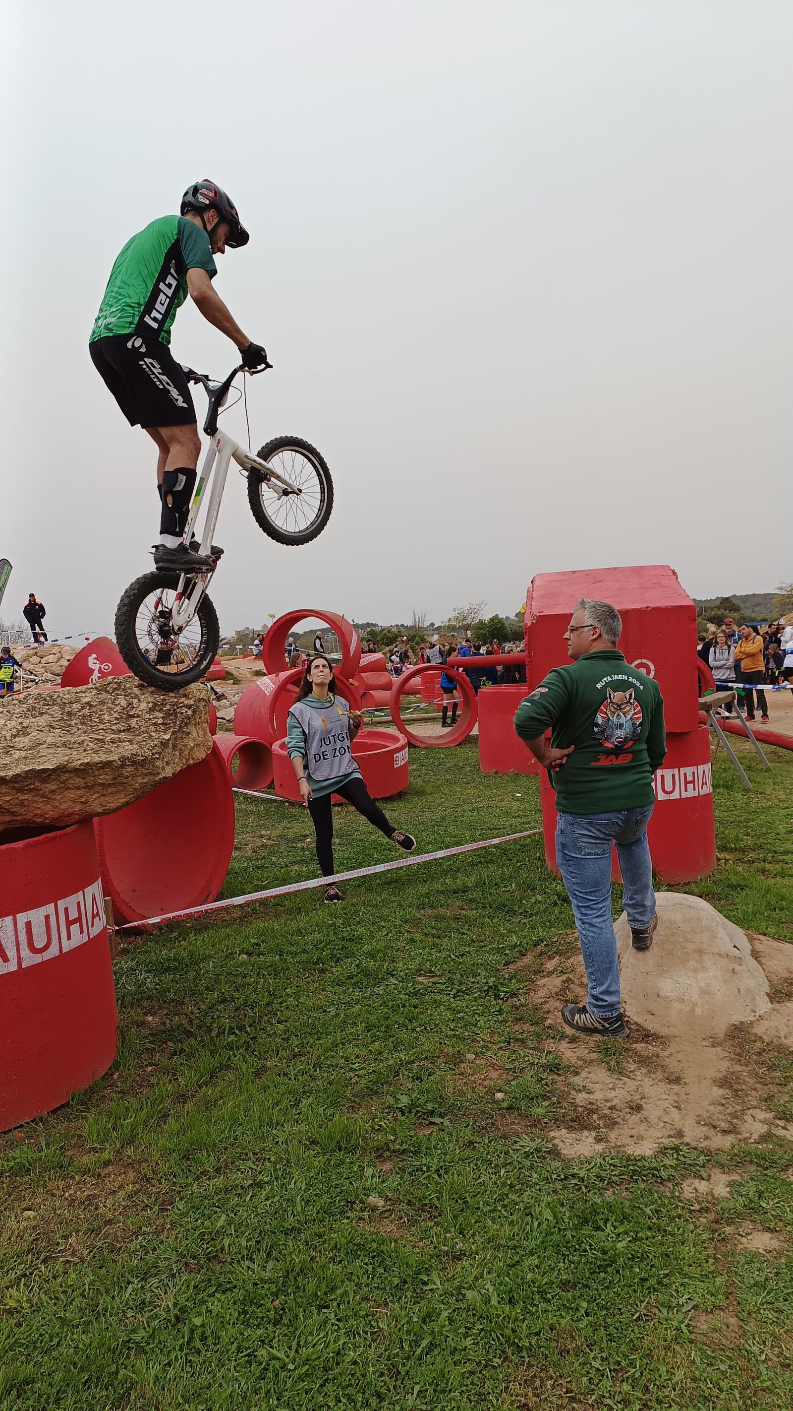 WhatsApp Image 2024-04-11 at 09.44.07 (2)