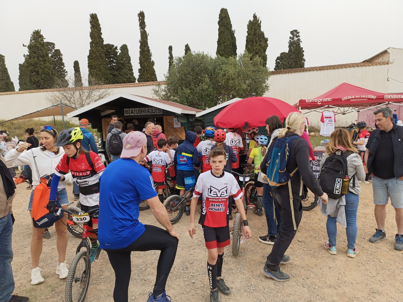 WhatsApp Image 2024-04-11 at 09.44.08 (1)