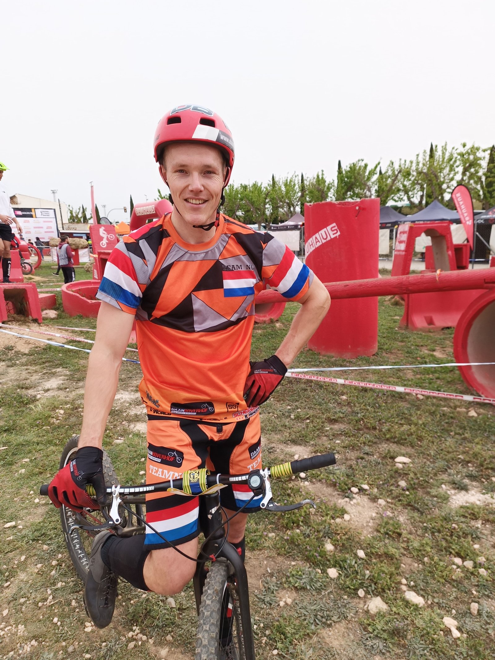 WhatsApp Image 2024-04-11 at 09.44.08 (5)