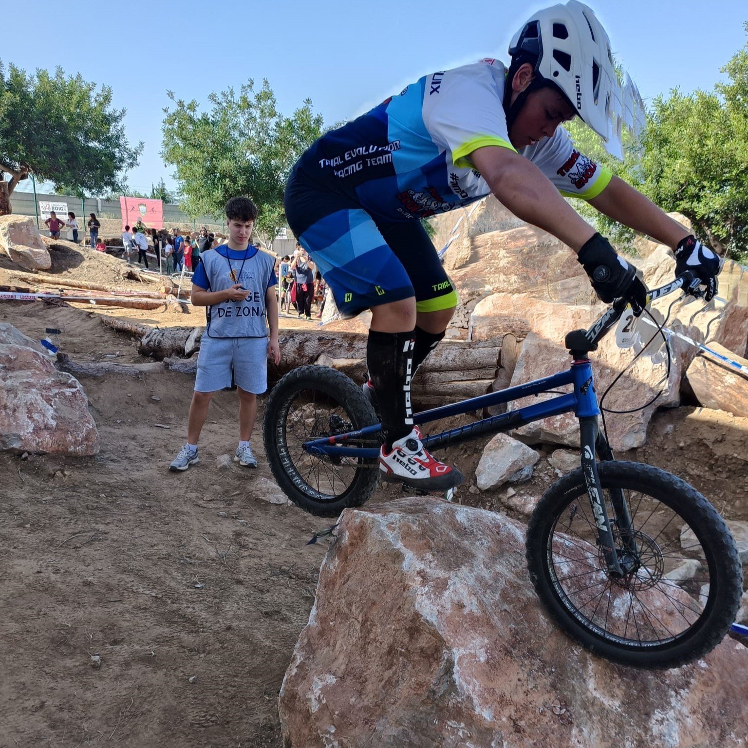 5547b845-1ffa-4704-a01f-cceeb1c04060