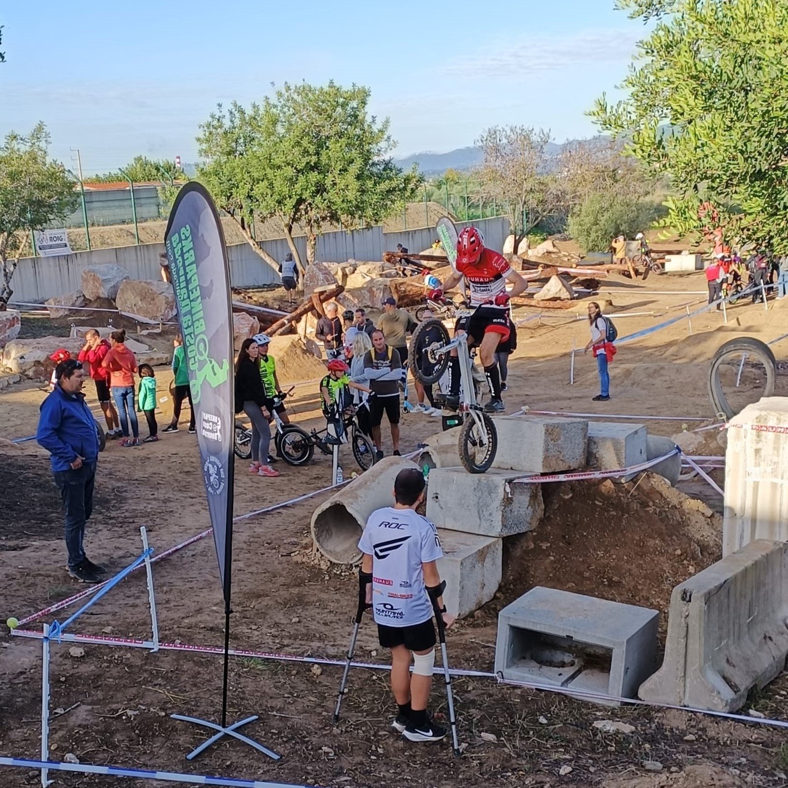 df5d5be8-cd22-49ae-aea6-74580d567139