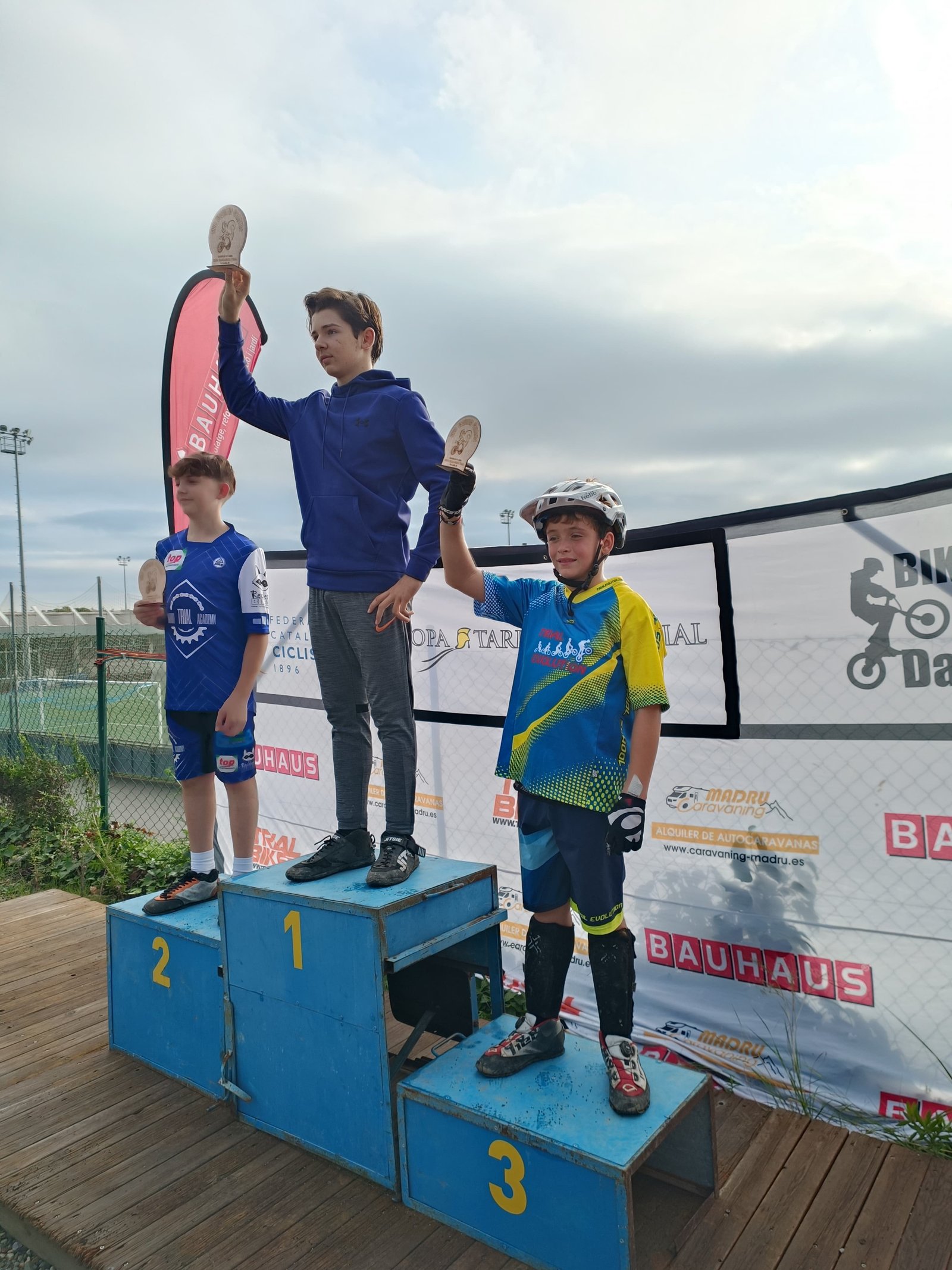 614e76e4-eb78-4e75-9af5-1920f8273a30