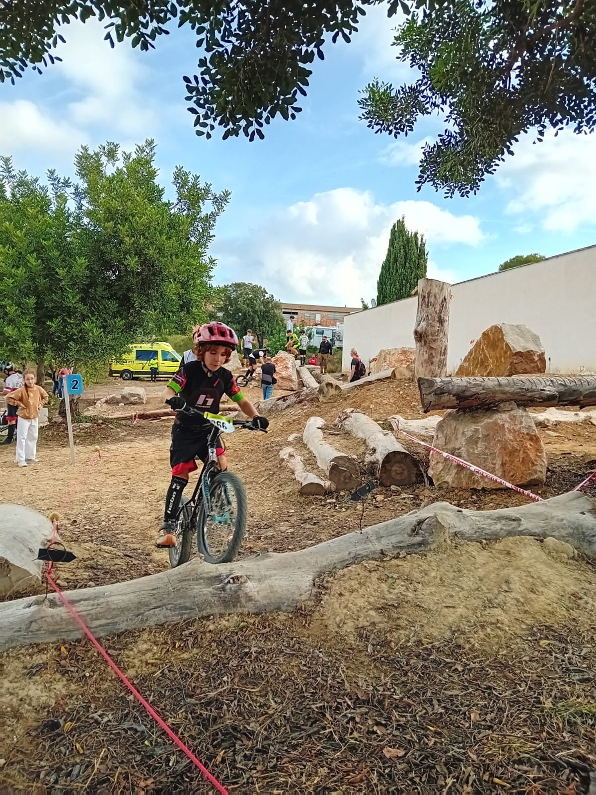 WhatsApp Image 2025-10-20 at 17.38.43 (3)